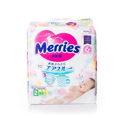 Подгузники на липучках для детей Merries (4-8 кг) 82 шт.